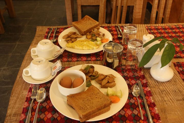 Breakfast/Coffee Service 33 of 36