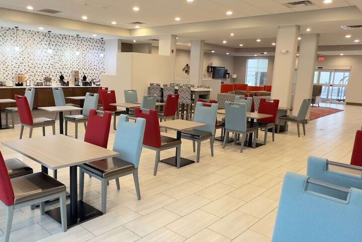 Breakfast/Coffee Service 39 of 50