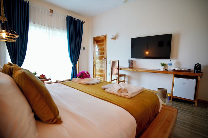 Room 13 of 70