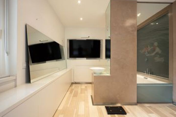 Room 3 of 22