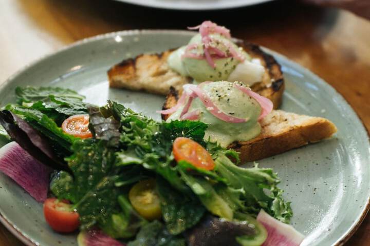 Breakfast/Coffee Service 88 of 154