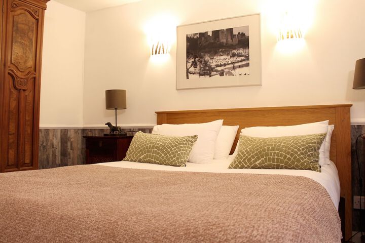 Room 14 of 42