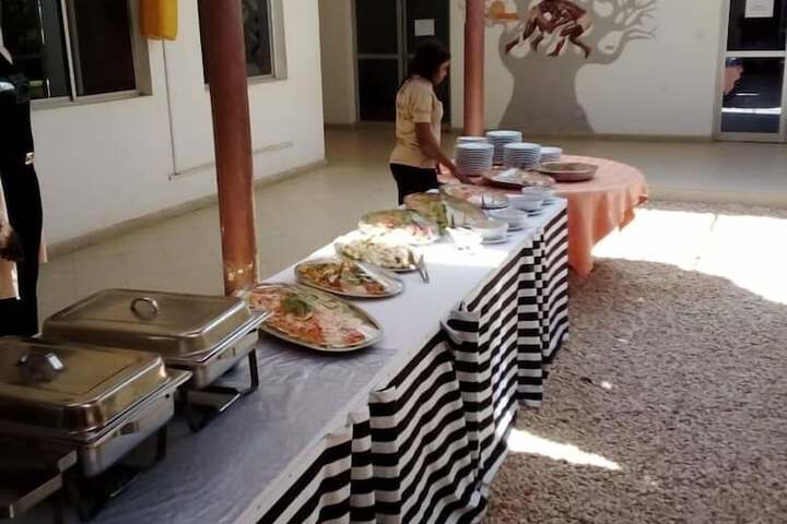 Dining 45 of 49