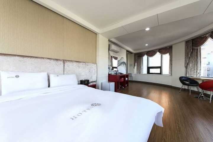 Room 56 of 88