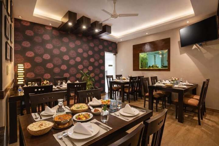 Dining Photos