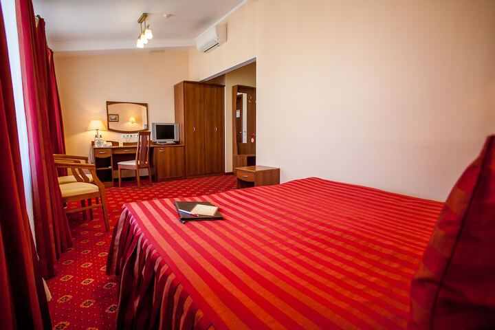 Room 6 of 59