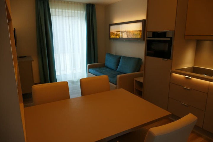 Room 41 of 64