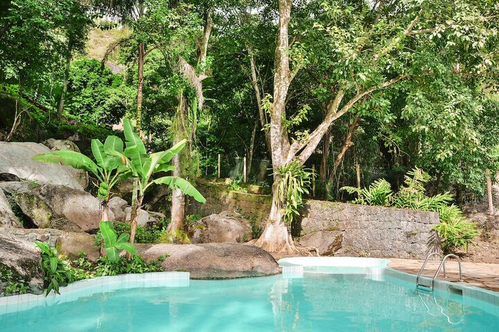 Pools & Facilities
