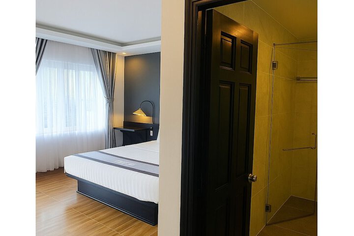 Room 5 of 34