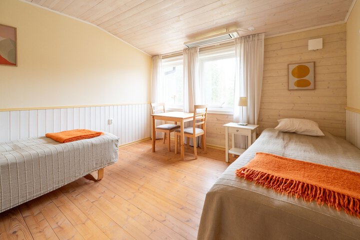 Room 12 of 41