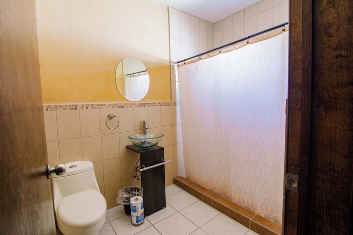 Room 12 of 28