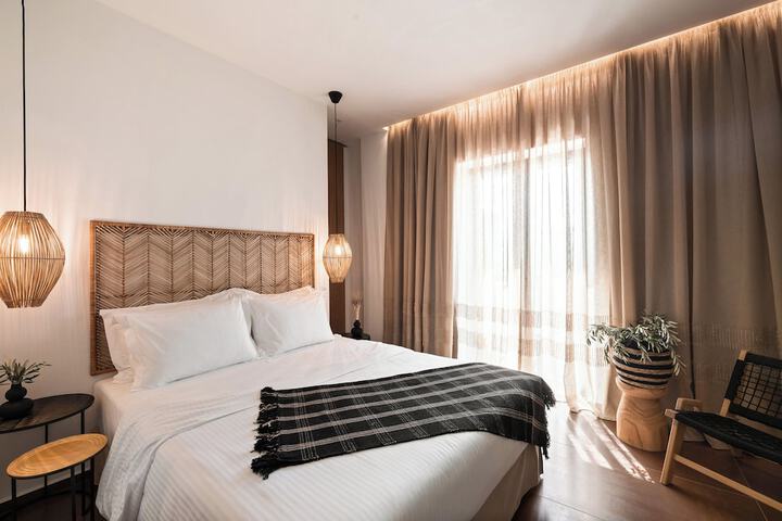 Room 9 of 57