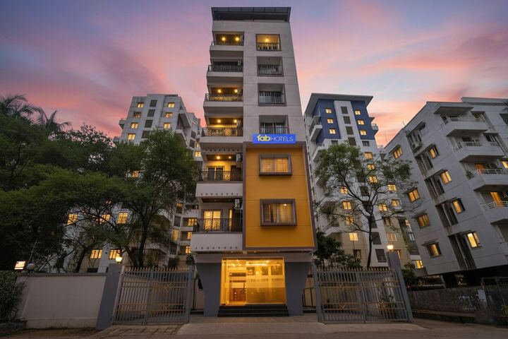 Fabhotel Shree Krishna Inn