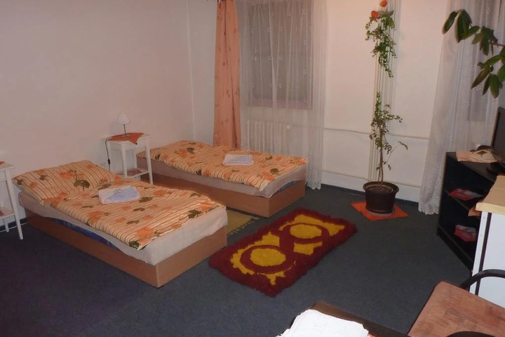Room 12 of 13