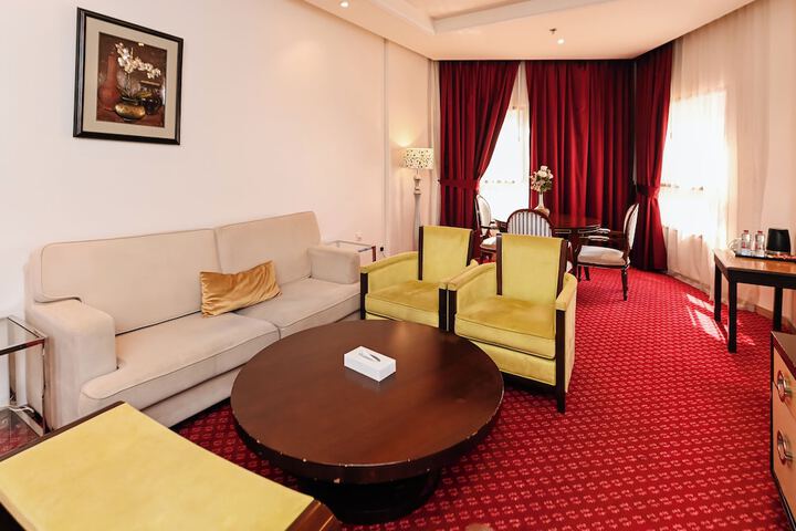Room 31 of 65
