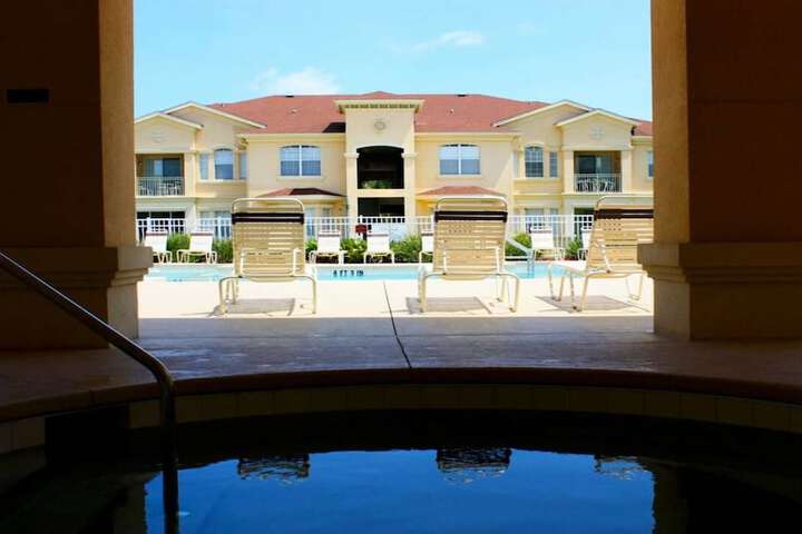 Sundeck 18 of 21