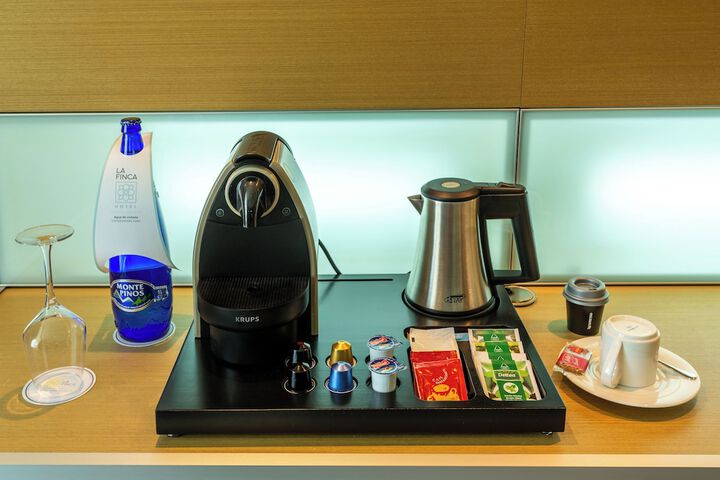 Breakfast/Coffee Service 14 of 49
