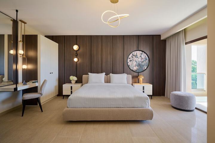 Room 115 of 400