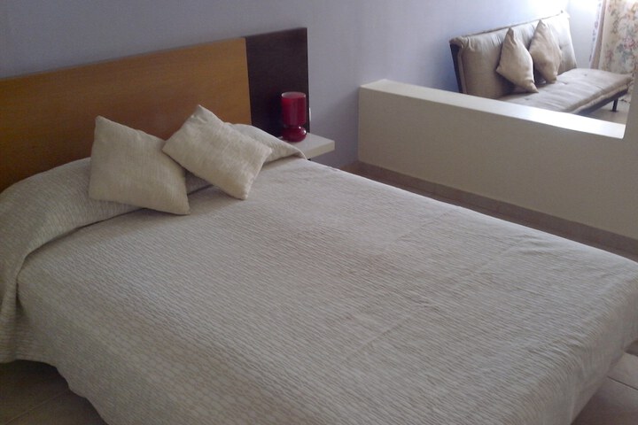 Room 14 of 22