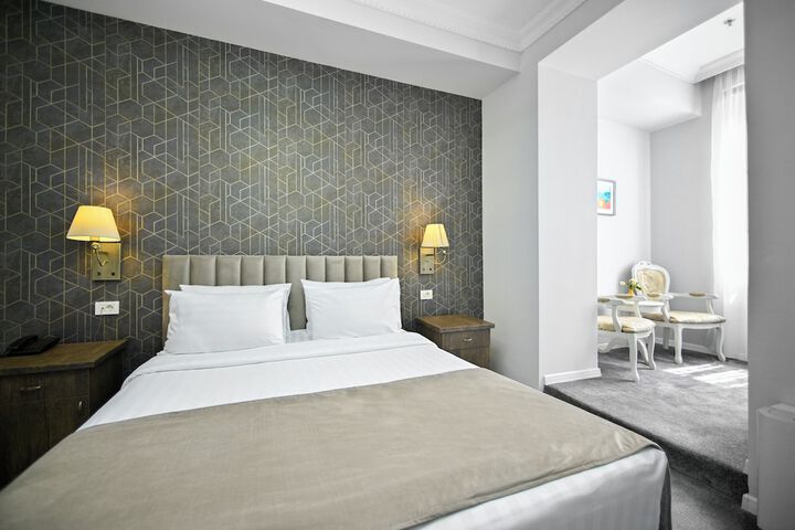 Room 40 of 77