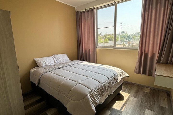 Room 4 of 214