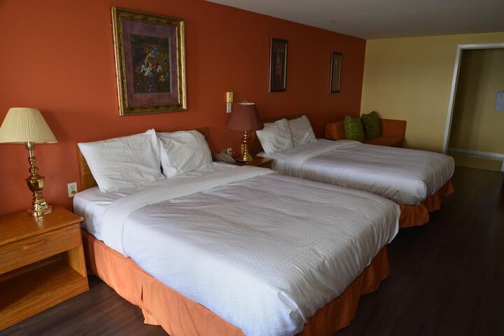 Room 8 of 36