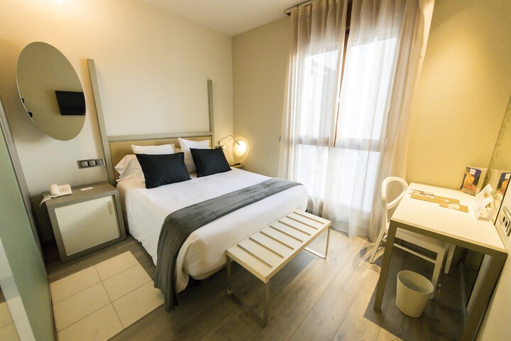 Room 13 of 71