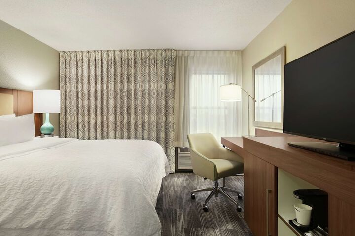 2 Queen Beds (2 of 10)