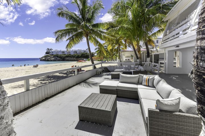 Sundeck 54 of 75