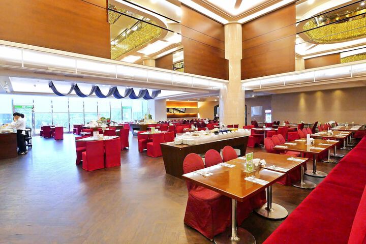 Dining 85 of 122