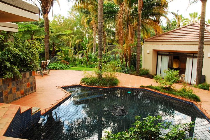 Pool 29 of 42