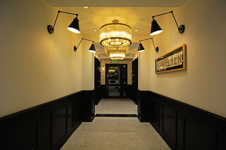 Ballroom/Hall 48 of 67