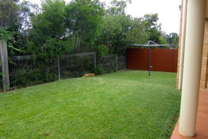 Property Grounds 17 of 18