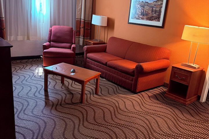 Room 10 of 22