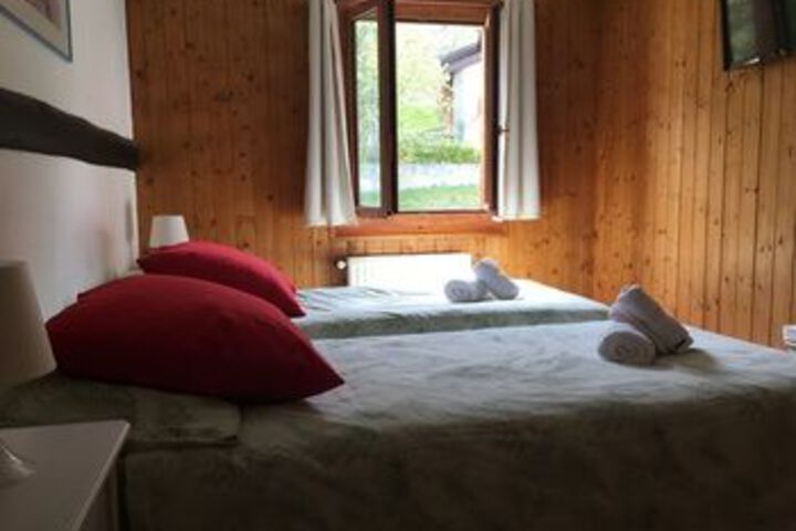 Room 10 of 48