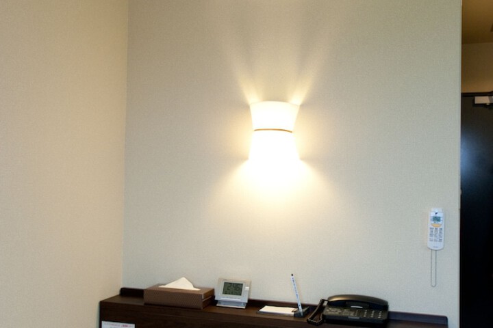 Room 8 of 31