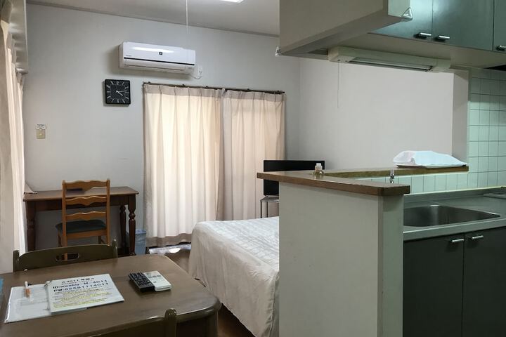 Room 35 of 81