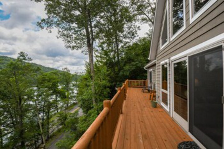 Terrace/Patio 2 of 24