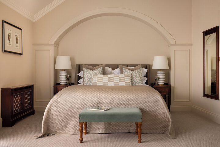 Room 4 of 29