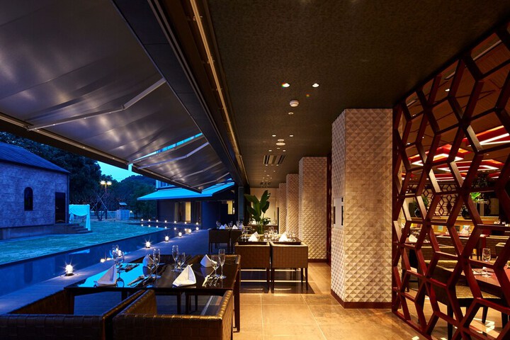 Dining 77 of 160