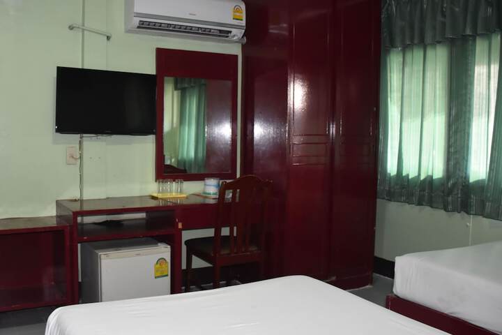 Room 21 of 82
