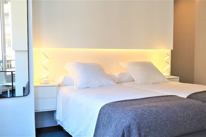 Room 17 of 50