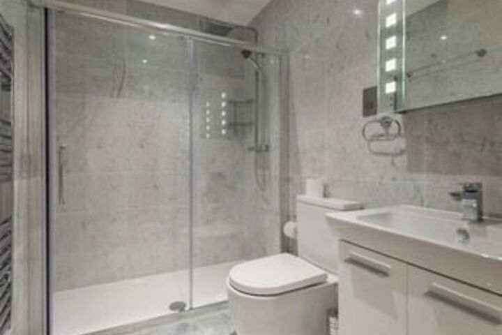 Room 2 of 29