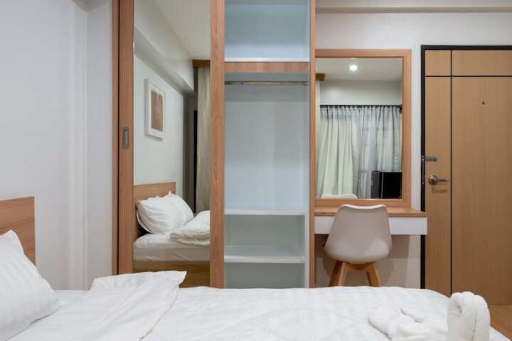 Room 2 of 50
