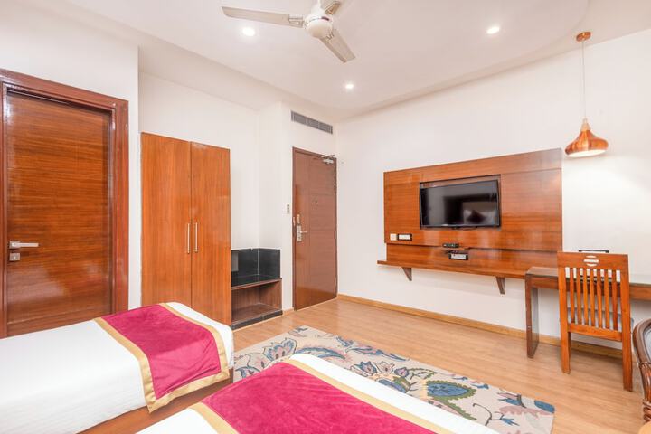 Room 25 of 109