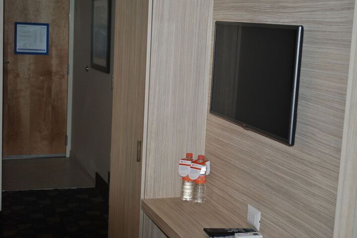 Room 15 of 42