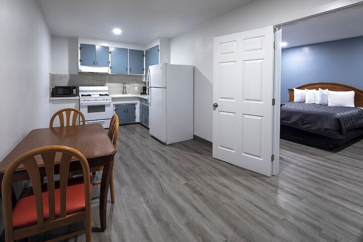 Standard | King Bed (6 of 47)