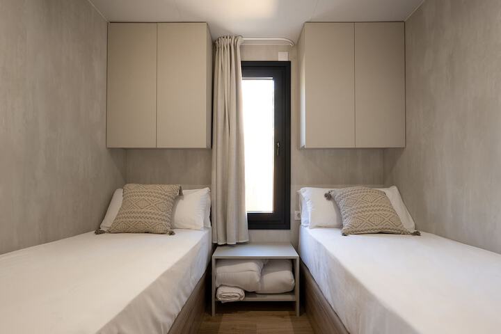 Room 22 of 54