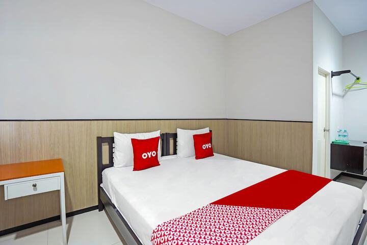 Room 13 of 25