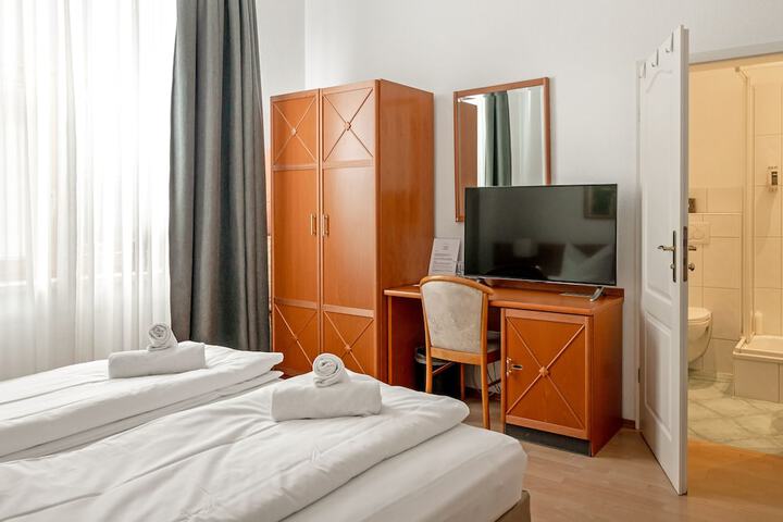 Room 31 of 50